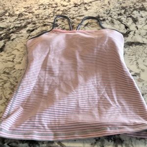 Lululemon top